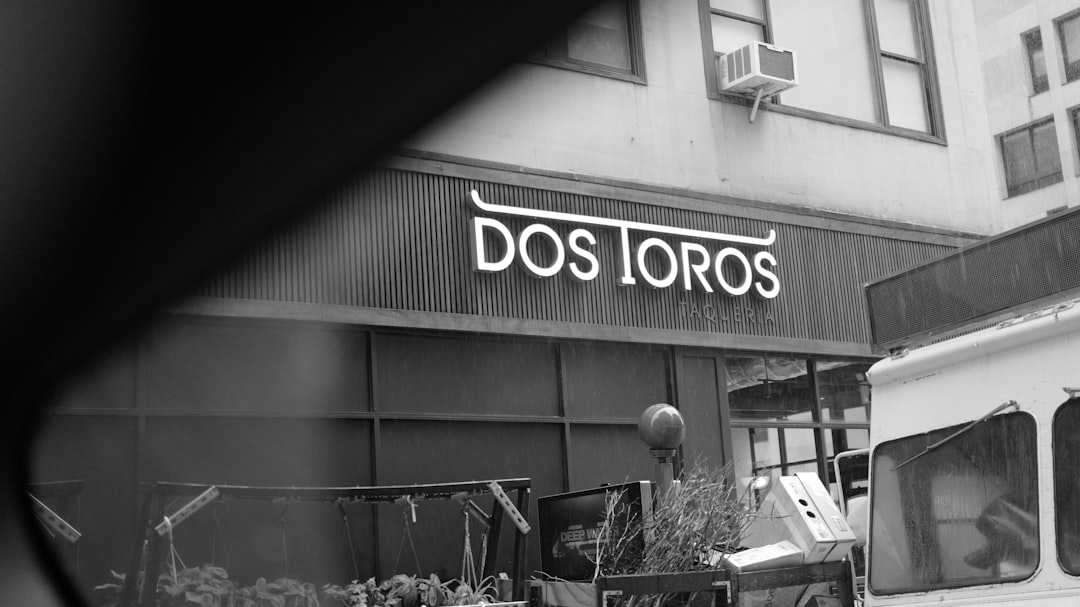 As 50 músicas que marcaram a década de 80 para sempre